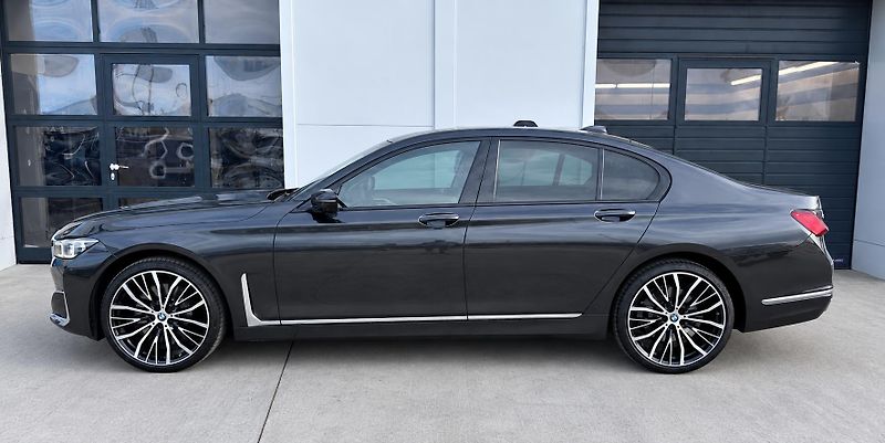 BMW Řada 7 740d xDrive, Masáže, Nezávislé - fotka 3 z 29