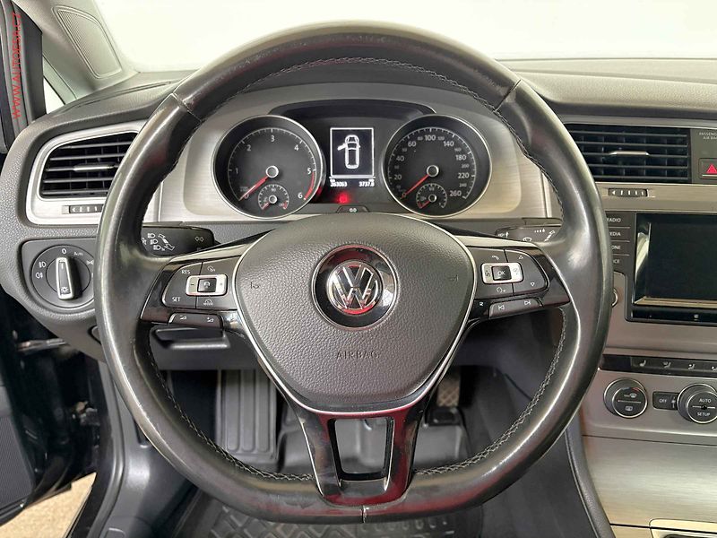 Volkswagen Golf (2014) 2.0 TDi, AC, ACC, Navi - fotka 16 z 17