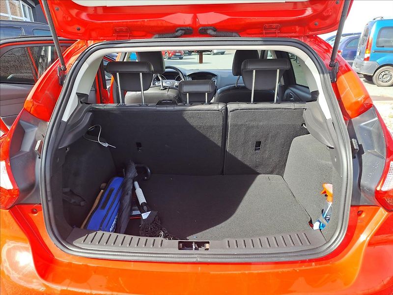 Ford Focus 1,6 EcoBoost 110kw - fotka 17 z 17