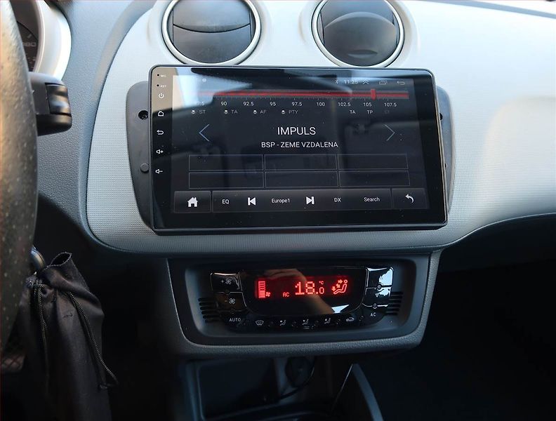 Seat Ibiza (2010) 1.4 16V, po STK, jezdí dobře - fotka 12 z 18