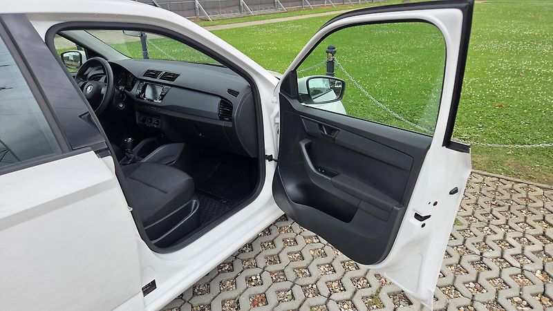 Škoda Fabia (2021) 1.0MPI 44 kW Active CZ DPH - fotka 11 z 20