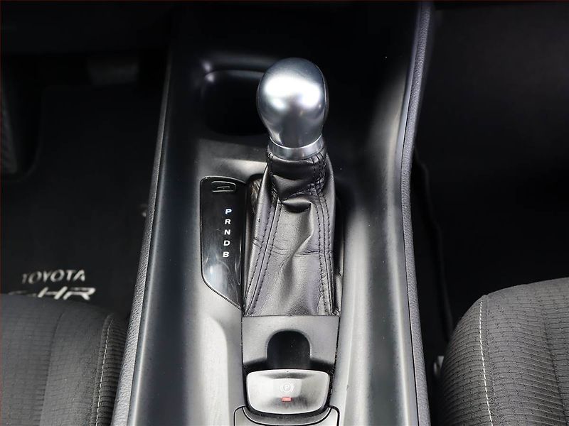 Toyota C-HR (2018) 1.8 Hybrid, Automat - fotka 13 z 21
