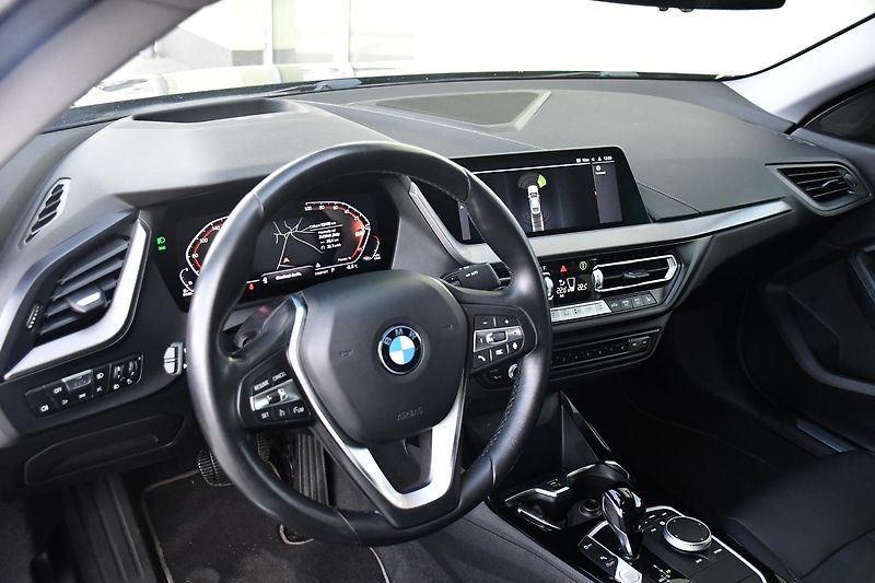 BMW Řada 2 218d TAŽNÉ HUD ČR 1M - fotka 15 z 41