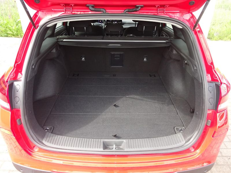 Hyundai i30 1.5 T-GDI 103kW DCT Style - fotka 12 z 21