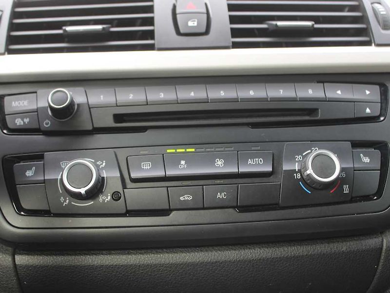 BMW Řada 4 430d - fotka 12 z 20