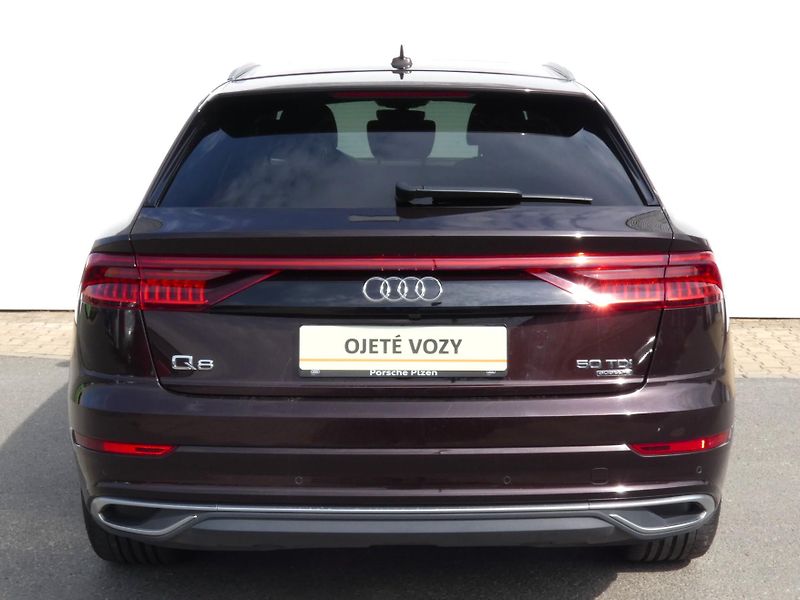 Audi Q8 50 TDI Quattro - fotka 11 z 30