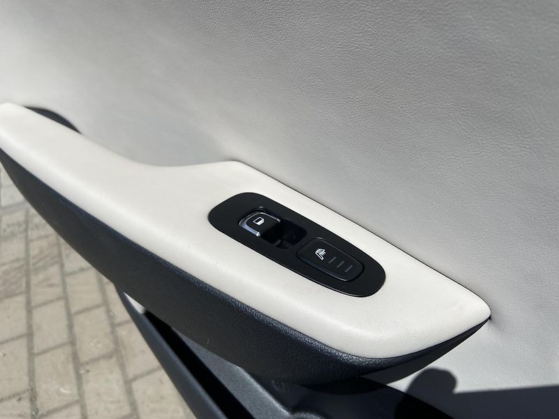 Kia Stinger 2.2 CRDi 147kW 8AT GT-Line - fotka 26 z 28