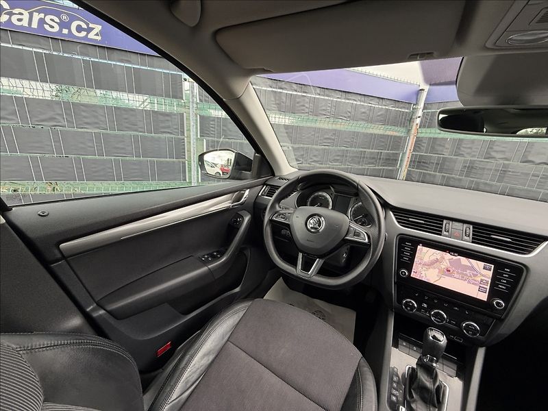 Škoda Octavia III 1.6 TDI Style DSG/Panorama - fotka 9 z 23