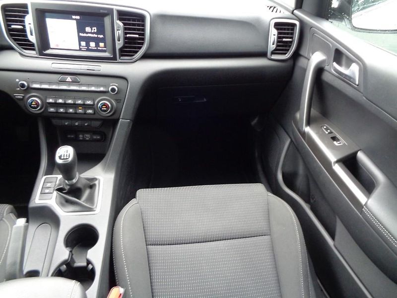 Kia Sportage 1.6 T- GDI 130 kW  M6F - fotka 20 z 29