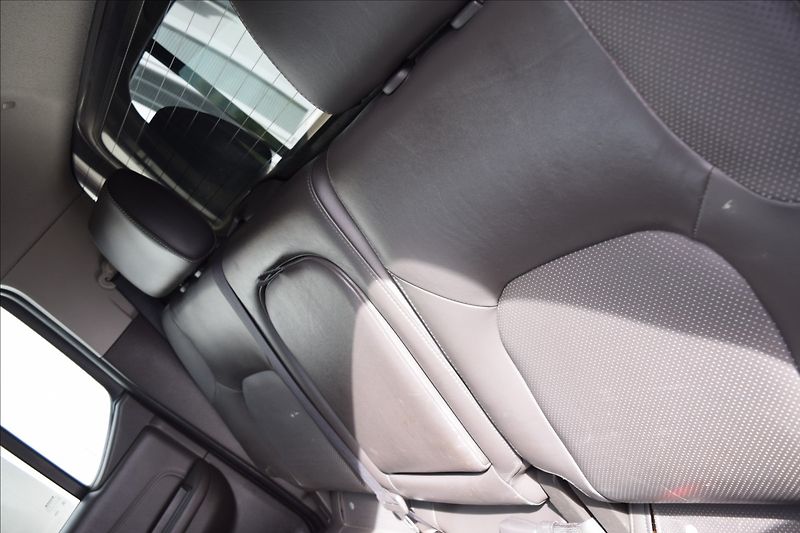 Nissan Navara 3,0 dCi V6 170KW TAŽNÉ 4X4 ALU - fotka 20 z 45