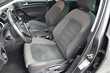Volkswagen Golf (2017) 2.0 TDi 110kW HIGHLINE / LED - náhled 19