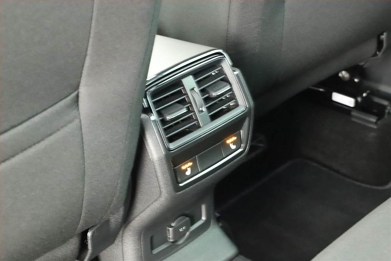 Škoda Karoq (2025) 2.0 TDI, DRIVE, DPH, AUTOMAT - fotka 14 z 16