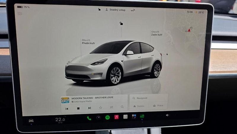 Tesla Model Y (2023) Long Range AWD DE SoH 92,4% - fotka 21 z 41