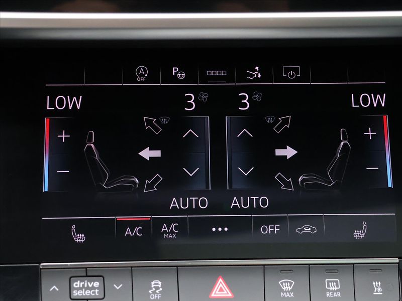 Audi A7 3,0 50TDI S-Line Quattro CZ DP - fotka 24 z 36