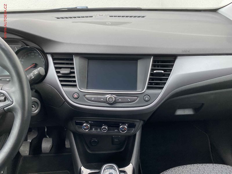 Opel Crossland X (2020) 1.2 T, AC, tempo, park.asist - fotka 12 z 16