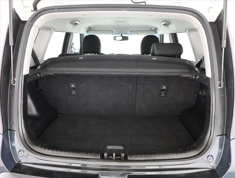 Kia Soul (2016) 1.6 CRDI, Tempomat - fotka 15 z 16