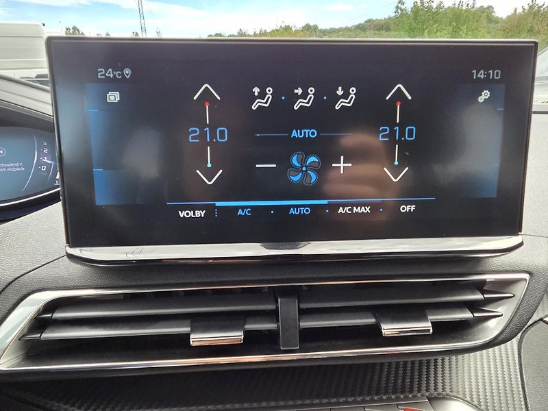 Peugeot 5008 (2024) 1.2 PT 130 ALLURE PACK EAT8 - fotka 19 z 34