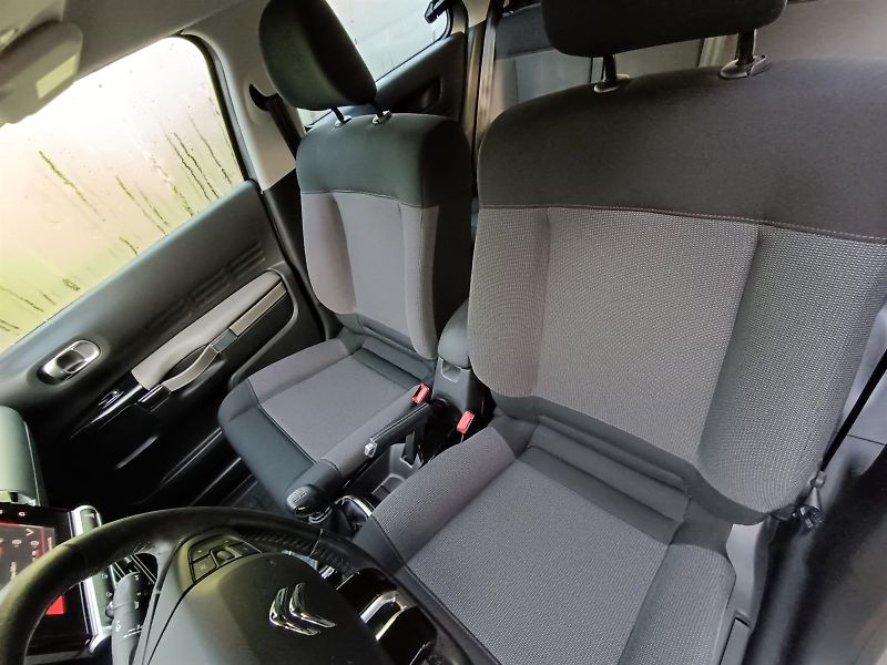 Citroën C4 Cactus (2018) 1.2 Pure Tech - fotka 8 z 9