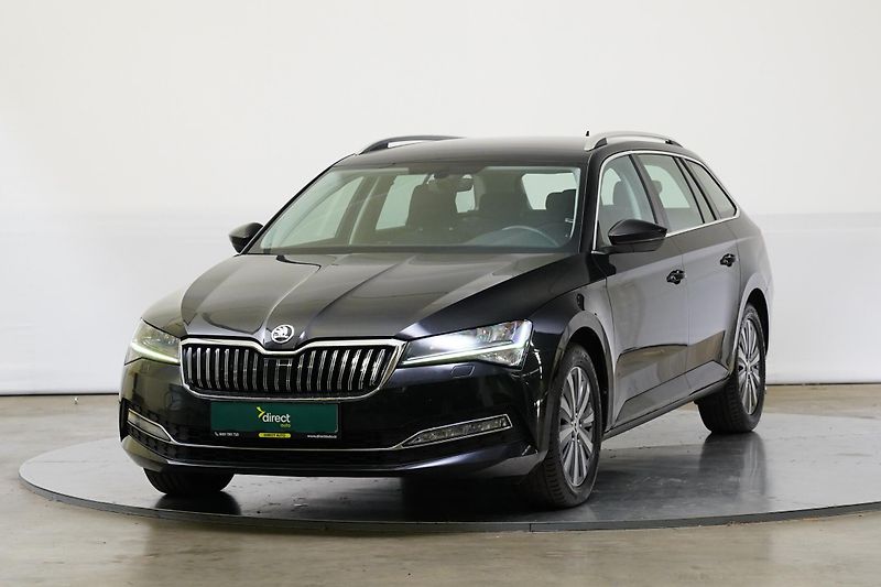 Škoda Superb - fotka 1 z 26