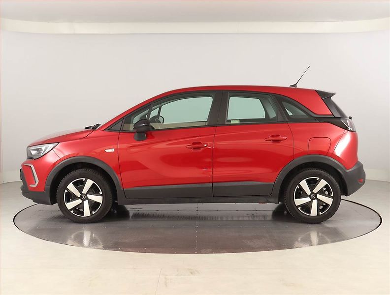 Opel Crossland X (2024) 1.2 Turbo, ČR,1.maj - fotka 3 z 20