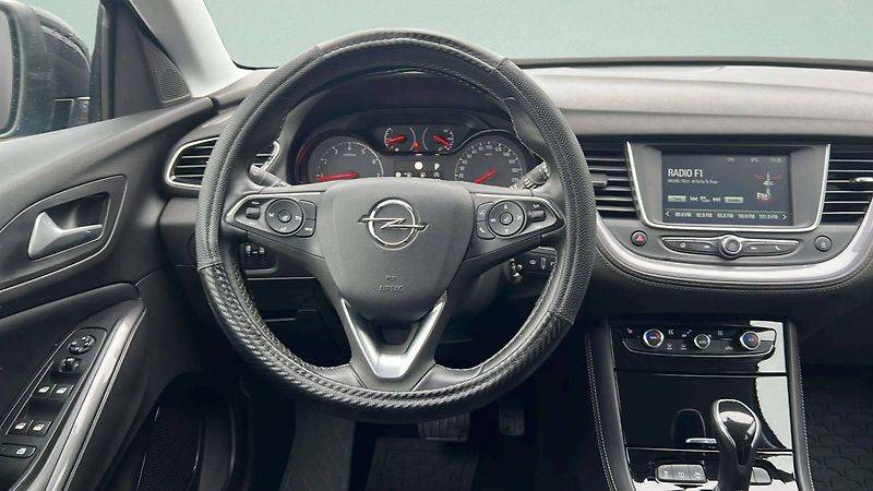 Opel Grandland X 1.2T (96kW) AT8/5857 - fotka 16 z 31