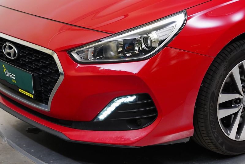 Hyundai i30 - fotka 9 z 24