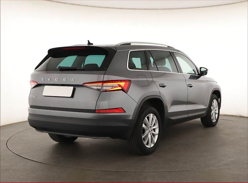 Škoda Kodiaq (2023) 2.0 TSI - fotka 5 z 20