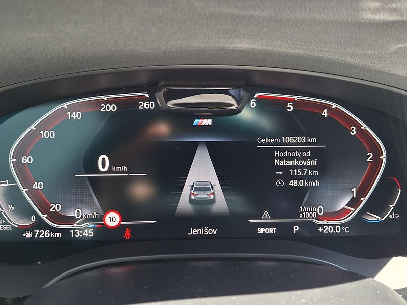 BMW Řada 5 540d xDrive Touring M-Sport - fotka 11 z 16