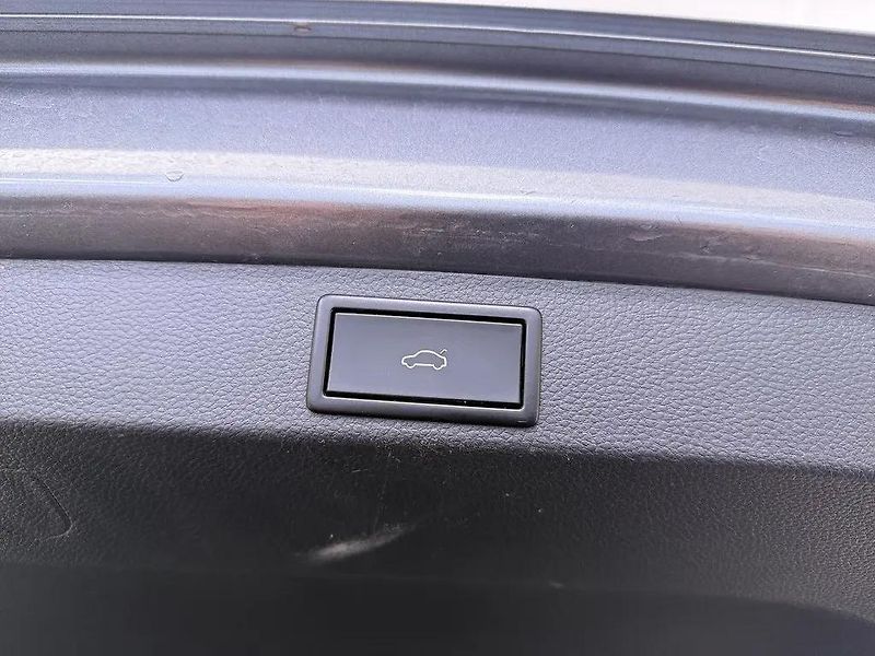 Škoda Karoq 1.5TSI DSG Style/Sport TZ  - fotka 13 z 16