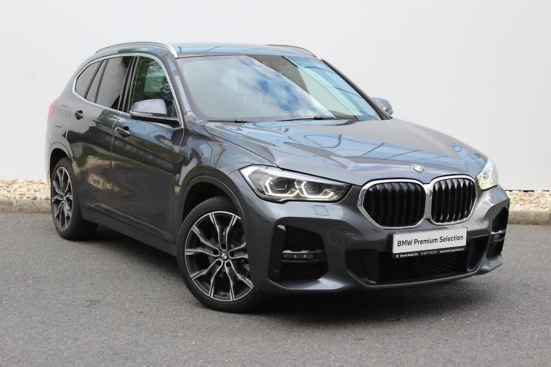 BMW X1 xDrive18d, Mpaket - fotka 7 z 22