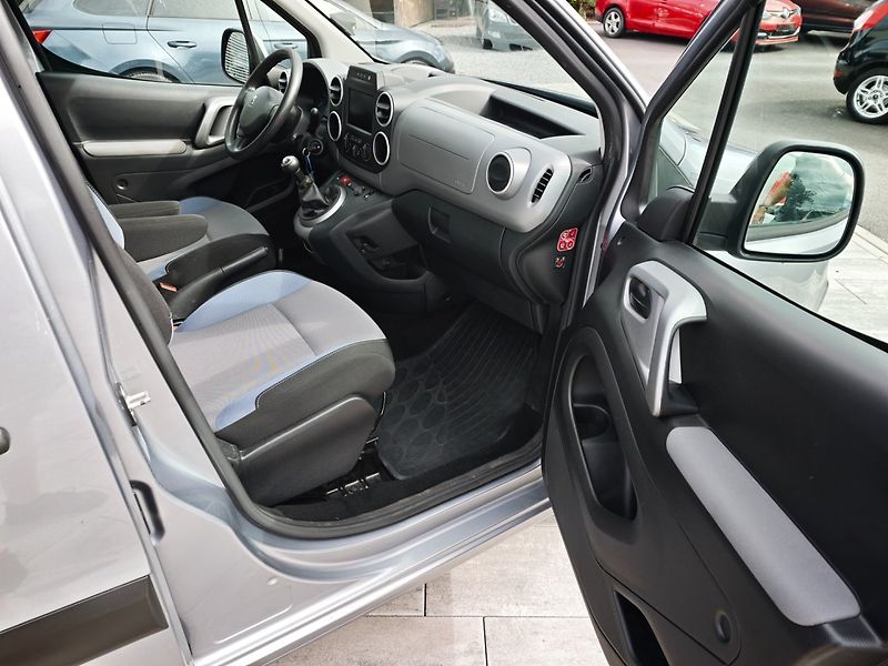 Peugeot Partner (2015) Tepee 1,6 HDI 73 KW - fotka 15 z 25