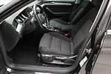 Volkswagen Passat 2,0 TDI 110kW DSG Business Zár - náhled 12
