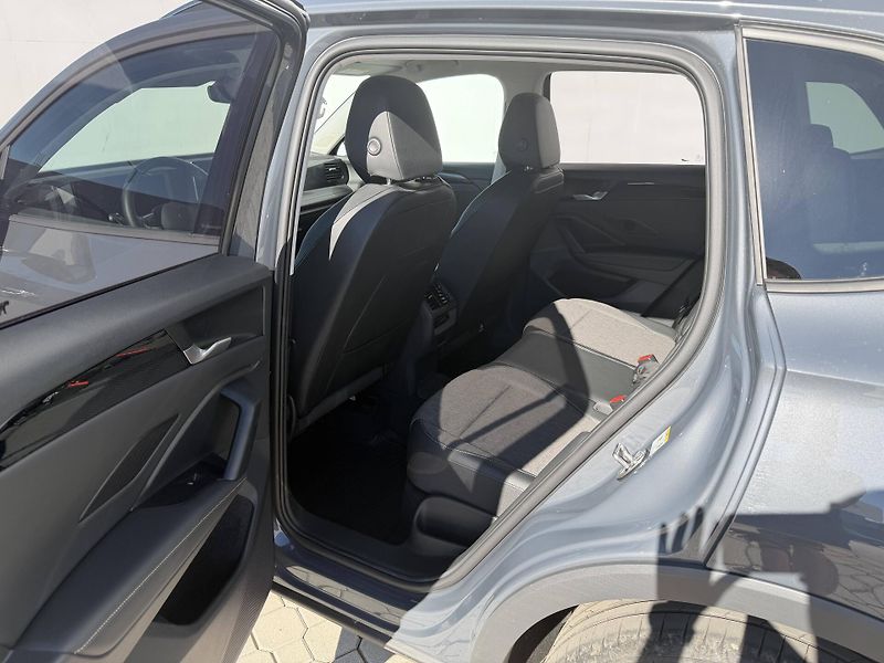 Volkswagen Tiguan (2025) People PHEV 19,7kWh  1,5TSi - fotka 22 z 25