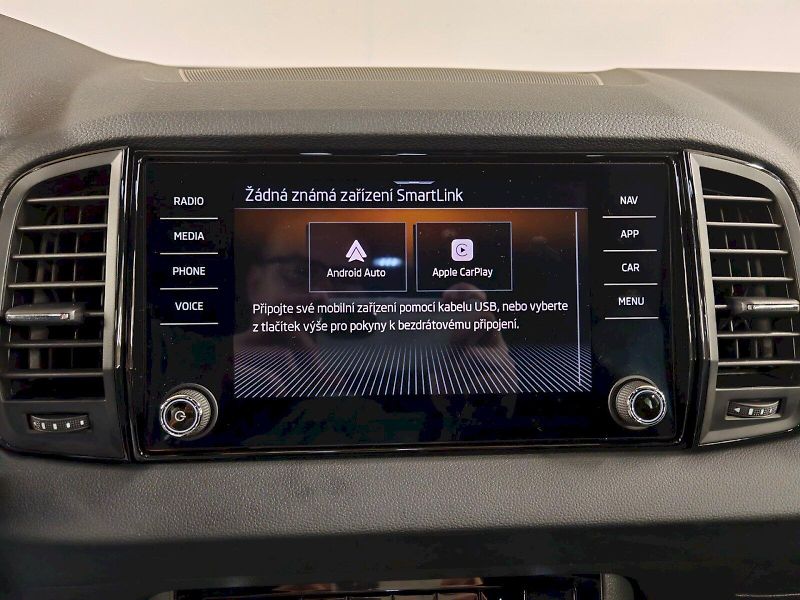 Škoda Karoq (2025) 1.5 TSI 110 kW DSG Sportline - fotka 15 z 32