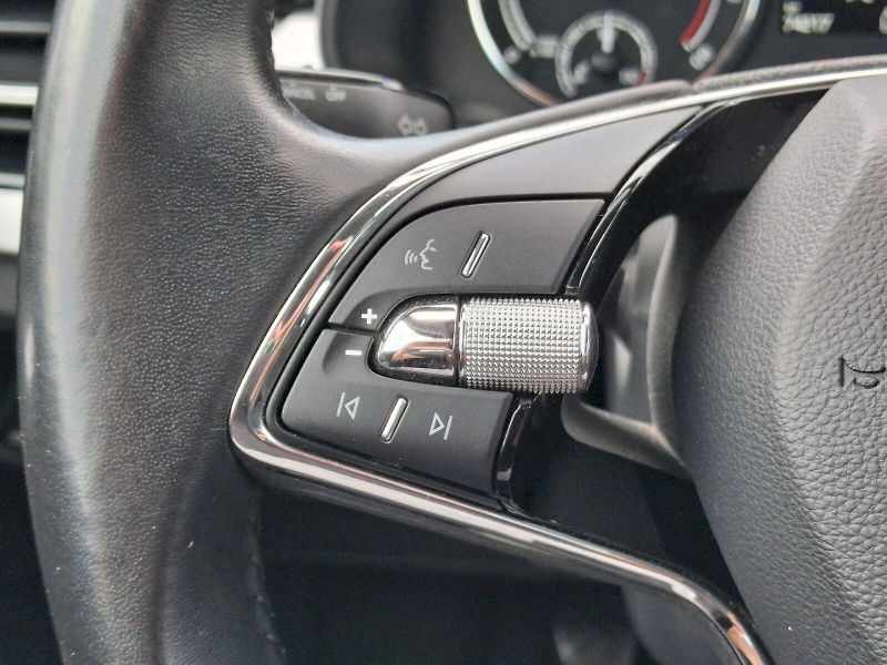 Škoda Scala (2022) Ambition 1,0TSi 81kW - fotka 29 z 34