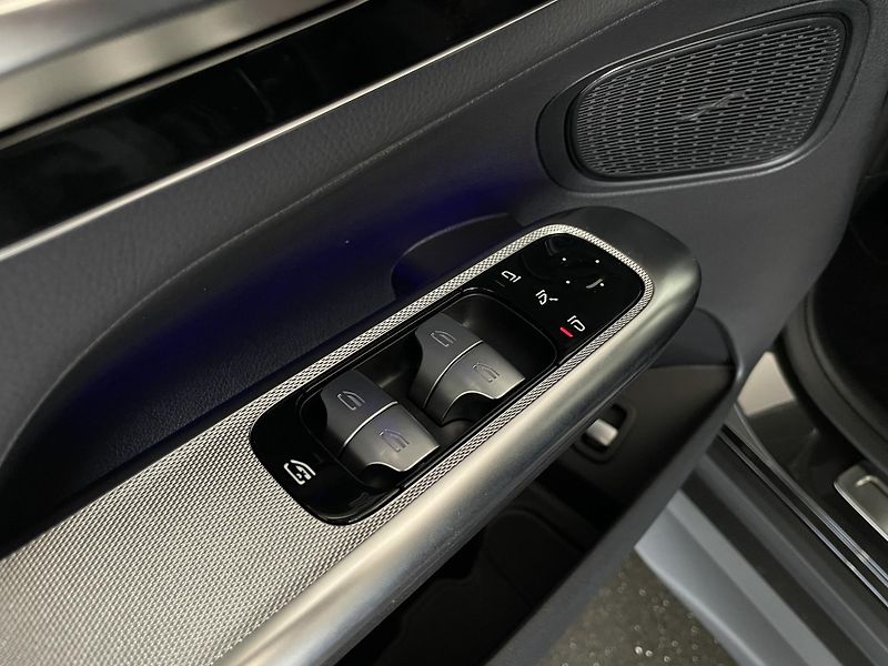 Mercedes-Benz GLC 200d 4Matic - fotka 18 z 33