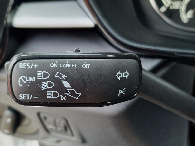 Škoda Fabia 1.0TSI Ambition,ČR,1.Majitel - fotka 22 z 50