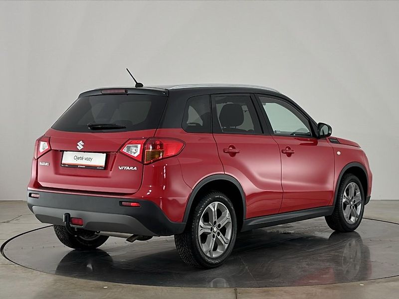 Suzuki Vitara SUV - fotka 2 z 30