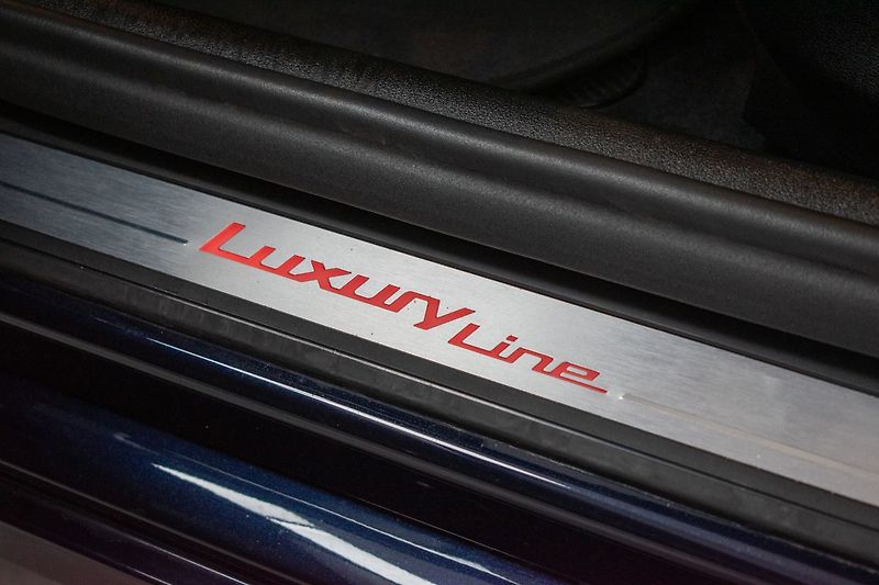 BMW Řada 5 520d LUXURY LINE*KAMERA - fotka 17 z 48