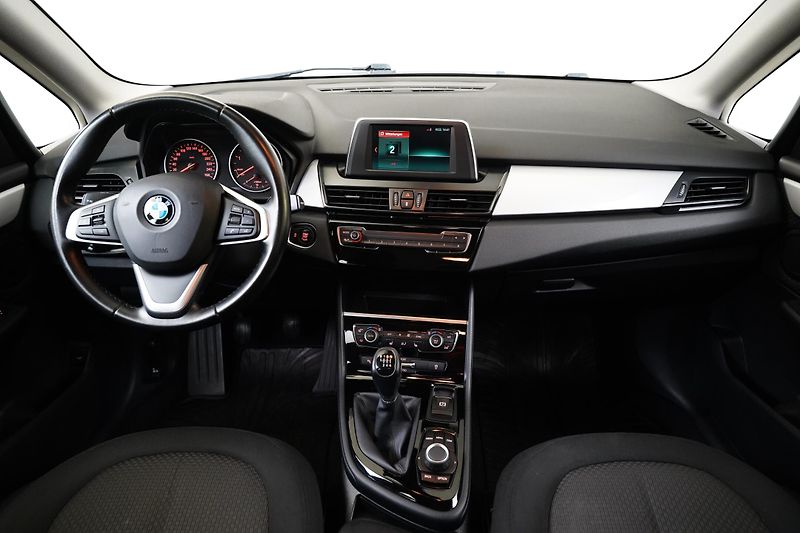 BMW Řada 2 - fotka 5 z 26