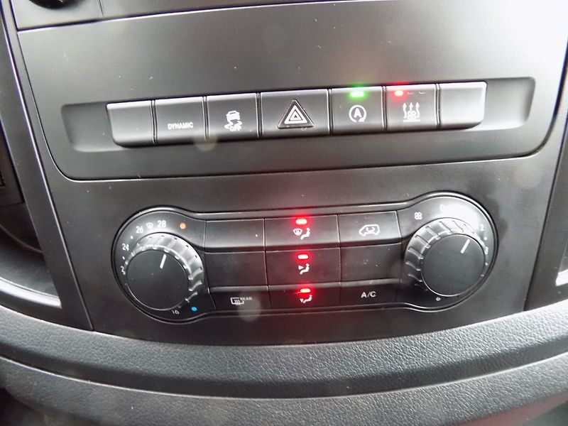 Mercedes-Benz Vito (2020) 114CDI/Extra-Long/4x4/Full-LED - fotka 30 z 35