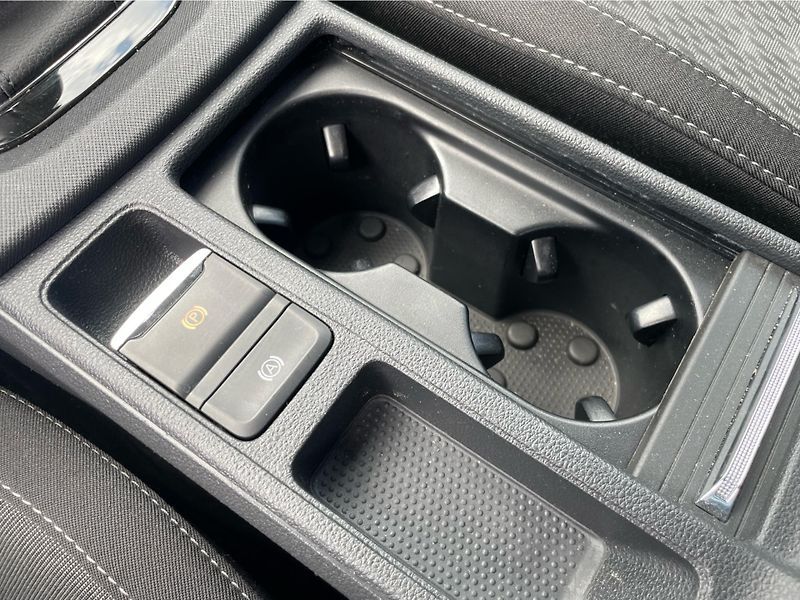 Škoda Octavia COMBI 2.0 TDi STYLE - fotka 23 z 26