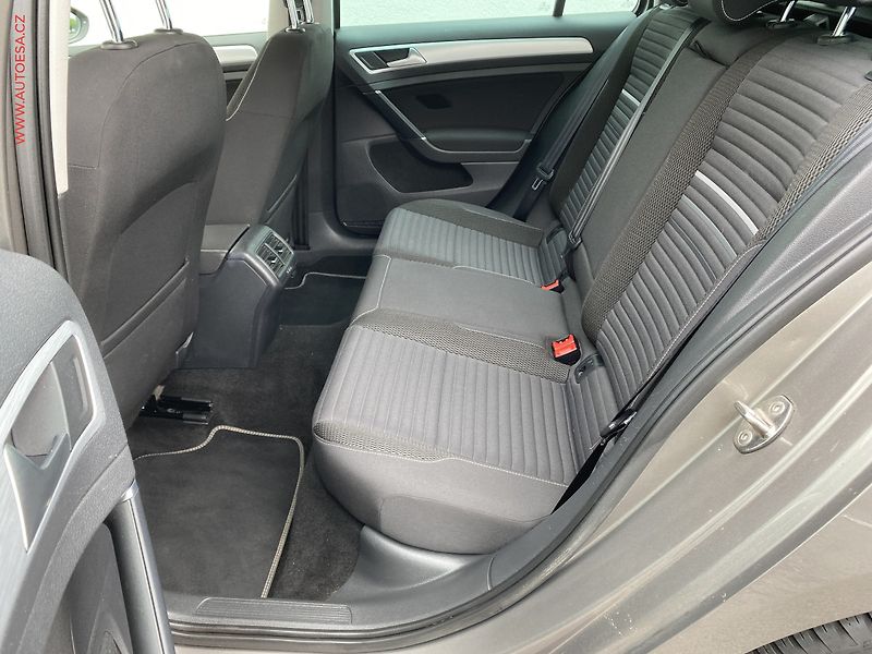 Volkswagen Golf (2014) 1.4 TSi, CUP, DSG, kamera - fotka 10 z 19