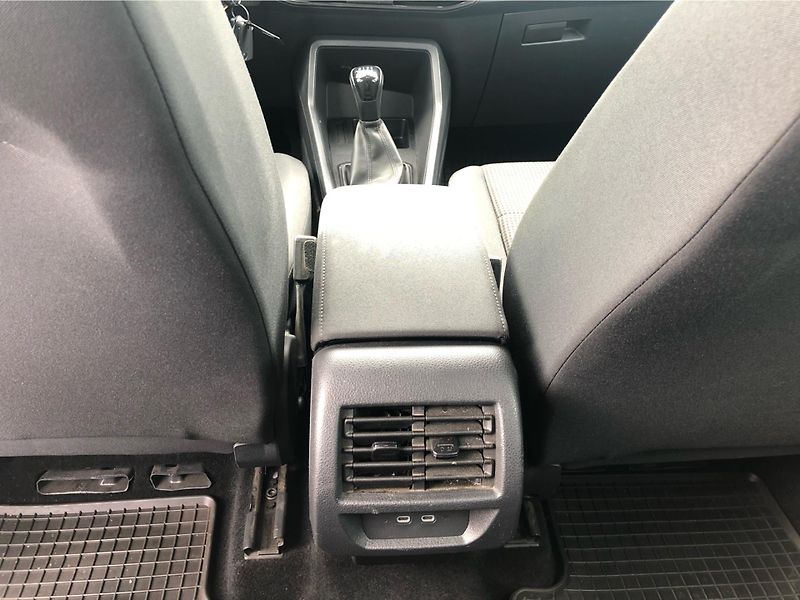 Volkswagen Caddy 2.0 TDi - fotka 22 z 28