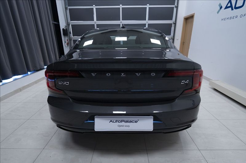 Volvo S90 2,0 D4 NAVI KAMERA 4x VÝHŘEV - fotka 5 z 42