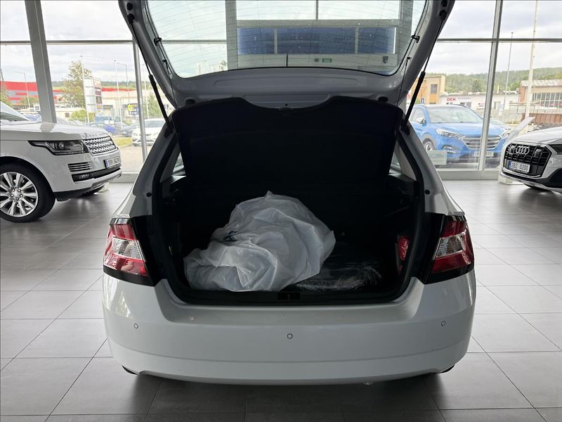 Škoda Fabia 1,2   TSI,SERVISKA,1.MAJ,Red&G - fotka 23 z 26