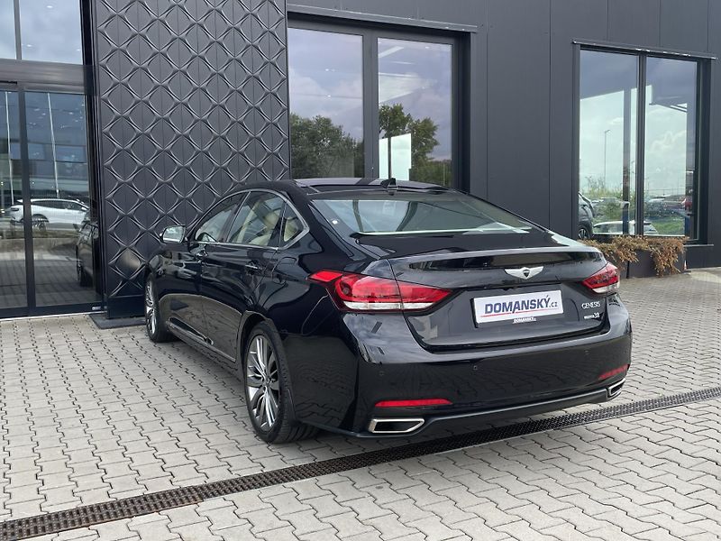 Hyundai Genesis EXCLUSIVE 3.8 GDI V6 4x4 232kW - fotka 8 z 33