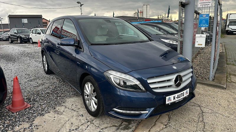 Mercedes-Benz Třídy B (2011) B200i 115kW *ALU*Kůže*PDC* - fotka 3 z 22