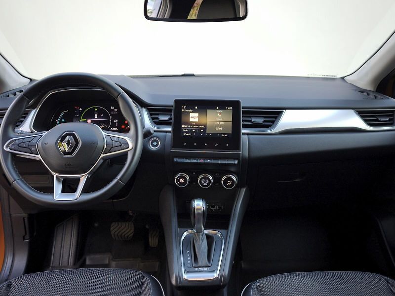 Renault Captur (2023) 1.6 E-Tech Hybrid - fotka 11 z 21