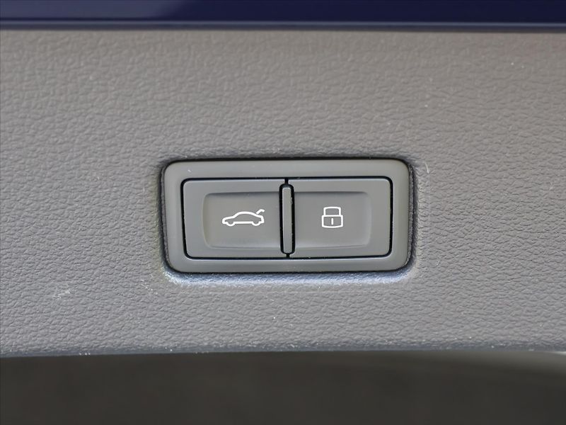 Audi S7 3,0 V6 253kW Quattro DPH B&O H - fotka 10 z 46